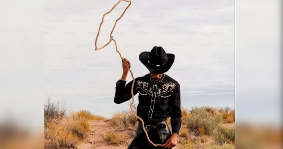 Teen Uses Rodeo Lasso to Rescue a Drowning Stranger.